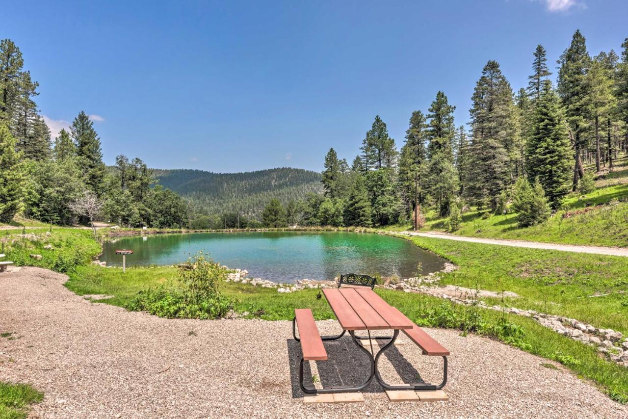 Casa Verde Cabin With Fire Pit 4 Mi To Ski คลาวด์ครอฟท์ ภายนอก รูปภาพ